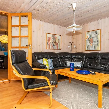 Vakantiehuis Seaside Serenity At Hvidbjerg-by Traum