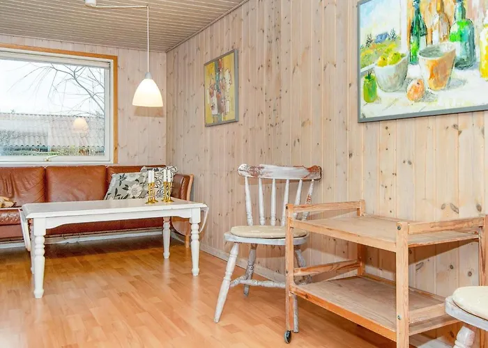 Дом отдыха Seaside Serenity At Hvidbjerg-by Traum